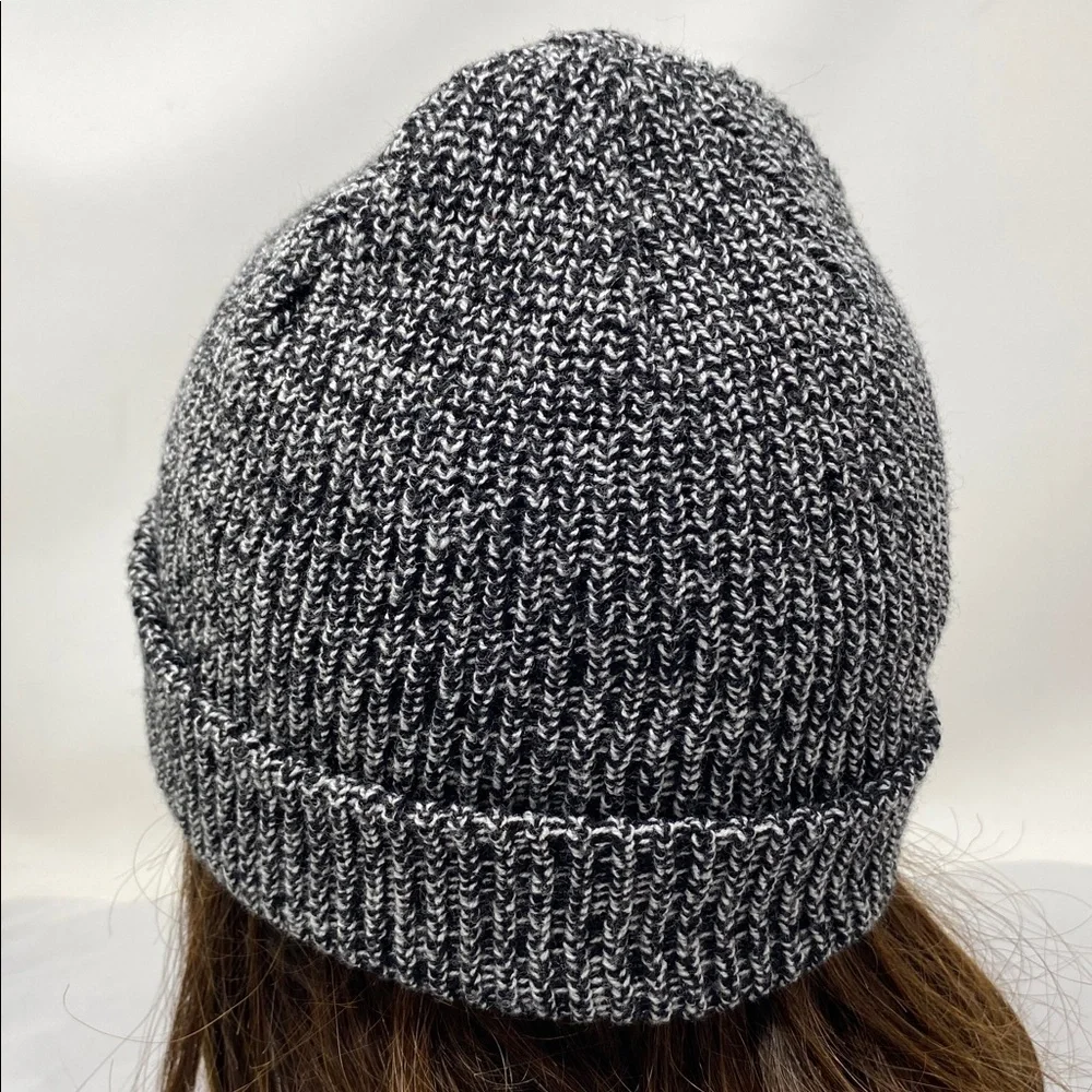 American Eagle Black White Marled Knit Beanie Hat Unisex Soft Winter Cap
